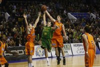 Baloncesto/Liga Endesa.- (Crónica) El Valencia Basket derrota a Gran Canaria y se asienta en la segunda posición
