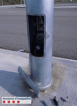 Cable sustraído de una farola en Bell-lloc d'Urgell (Lleida)