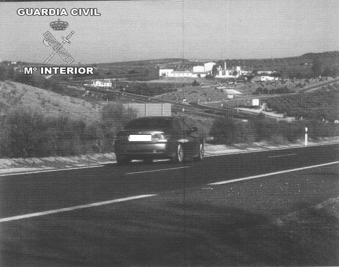 Coche interceptado por el radar de la Guardia Civil