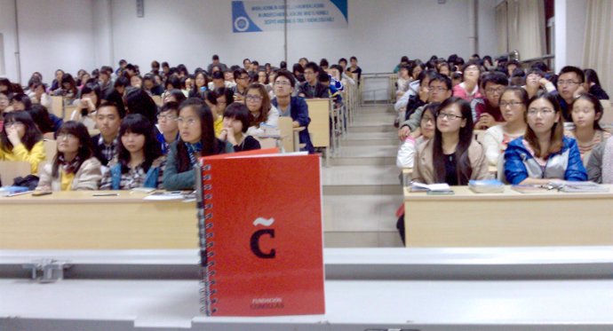 Presentación de la Fundación Comillas en la universidad china de Linyi