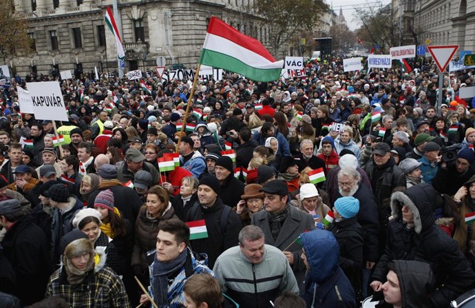 Manifestación en Budapest contra el partido de ultraderecha Jobbik