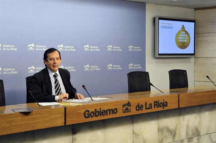 Javier Erro, consejero de Industria presenta campaña comercio