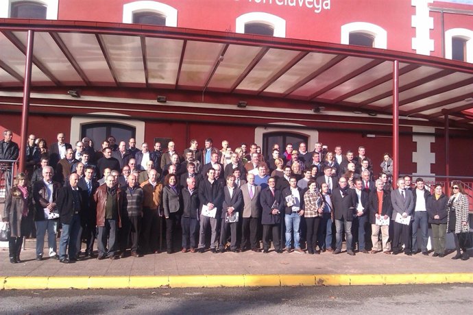 Foto de familia de la asamblea extraordinaria de la FMC