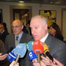 Los Consejeros De Sanidad De Asturias Y El País Vasco