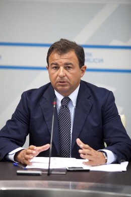 O conselleiro de Economía e Industria, Javier Guerra