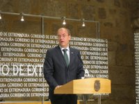 Monago rechaza que el impuesto bancario sea a tipo cero y propone que varíe en función de la respuesta de cada entidad