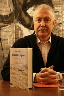 Narcís Garolera en la presentación de 'El quadern gris' en el Ateneu