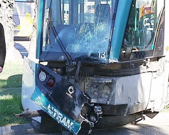 Accidente del Trambaix y un turismo