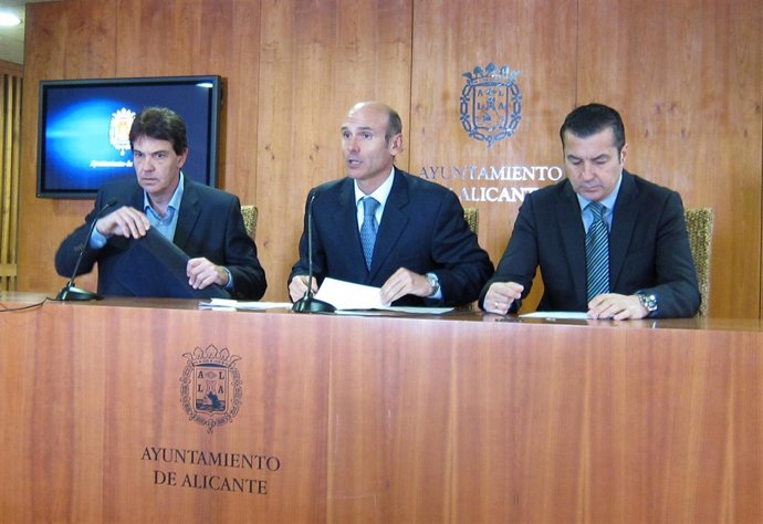 Desde la izquierda: Jesús Rubio, Juan Seva y Andrés Llorens