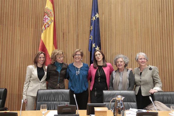 Fernández de la Vega y Carme Chacón, en homenaje a Peces Barba