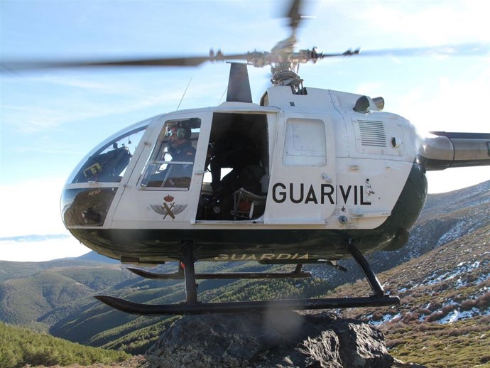 Helicópetero de la Guardia Civil en un rescate