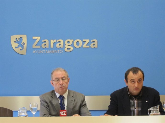 El vicealcalde, Fernando Gimeno, y el concejal de Iu, Raúl Ariza