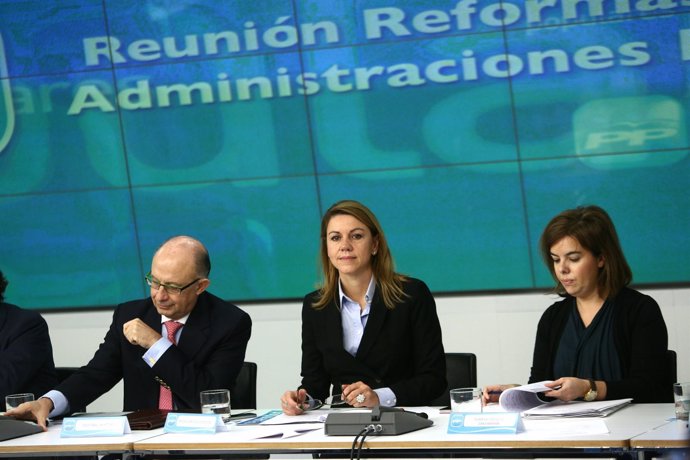 Cospedal, Montoro y Santamaría, en la reunión del PP