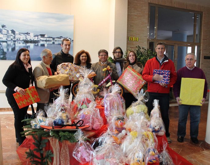 Imagen de la donación de juguetes