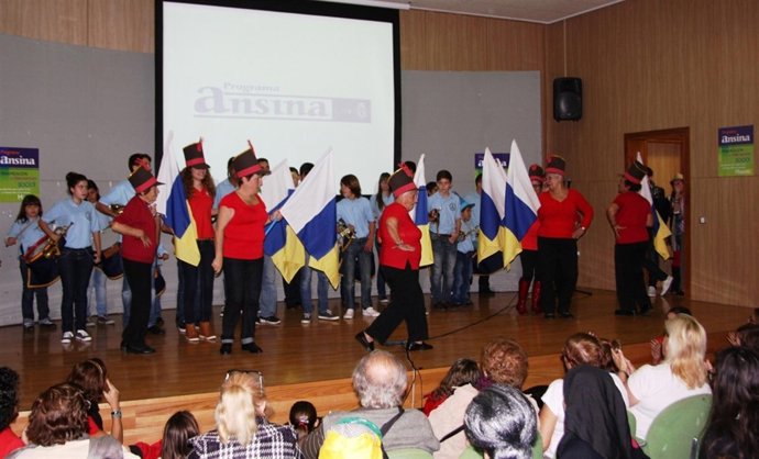 Actividades del programa intergeneracional de Ansina