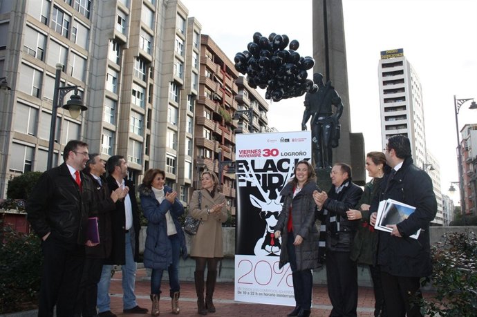 La alcaldesa y el presidente de la Cámara inauguran el 'Black Friday'  2012