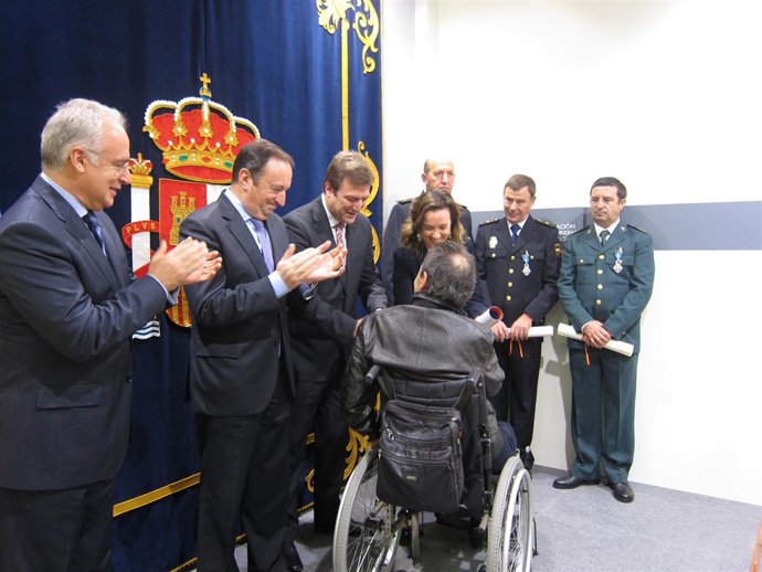 Acto de imposición de las condecoraciones