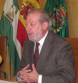 Fernando Rodríguez Villalobos