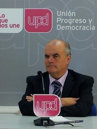 UPyD critica la demora de PP y PSOE en reformar la Administración porque reparten cargos entre familiares y militancia 