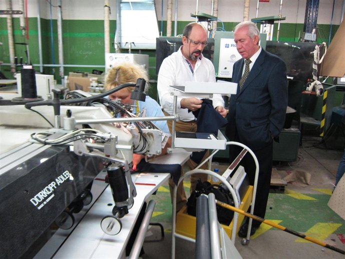 El consejero Francisco Bono ha visitado este miércoles la empresa zaragozana