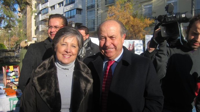 El alcalde de Granada, José Torres Hurtado.