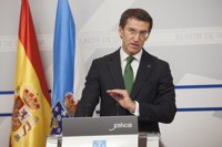 Feijóo avisa de que nadie "tiene derecho a romper el respeto institucional" 