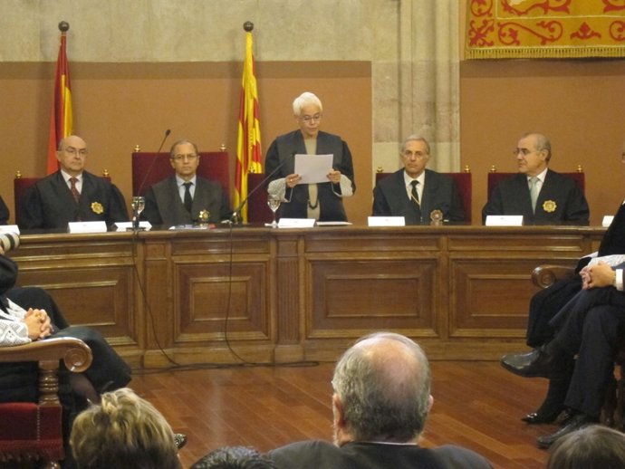 Toma de posesión de la fiscal de Barcelona, Anna Magaldi, con M.Rodríguez Sol