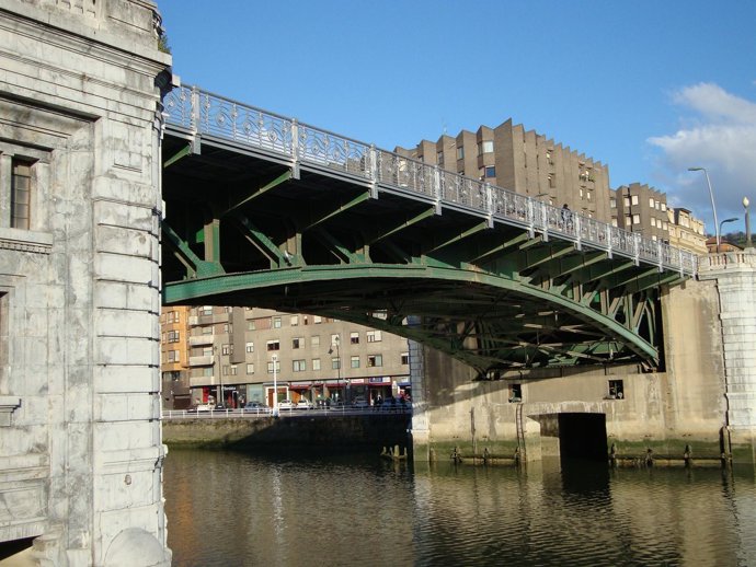 Puente De Deusto