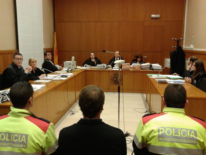 Juicio contra un empresario acusado de transportar cocaína en avioneta