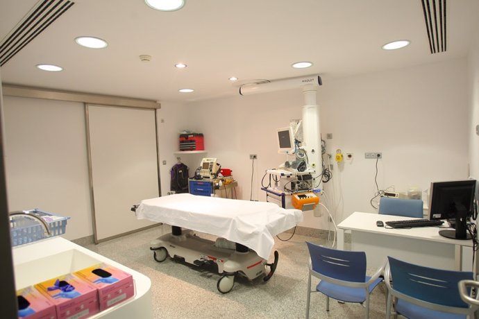 Nueva sala con equipamiento para la atención de pacientes críticos.