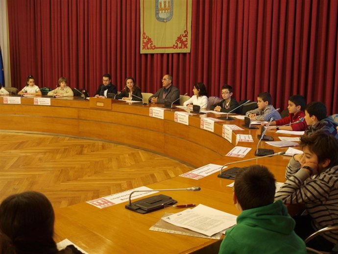 Imagen del pleno infantil 2012   