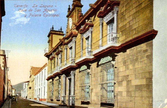 Postal con una imagen histórica de la calle S. Agustín