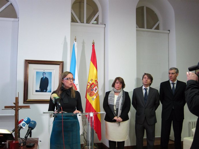 La conselleira de Facenda, Elena Muñoz, en la toma de posesión de M. Corgos