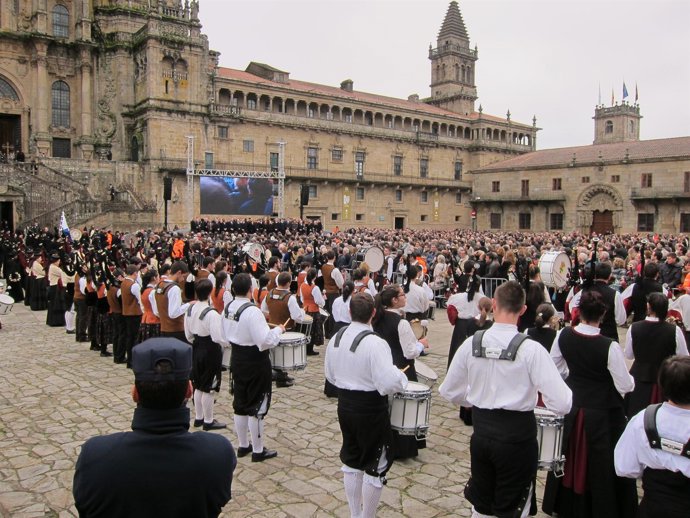 Acto De Homenaje A Fraga En La Praza Do Obradoiro