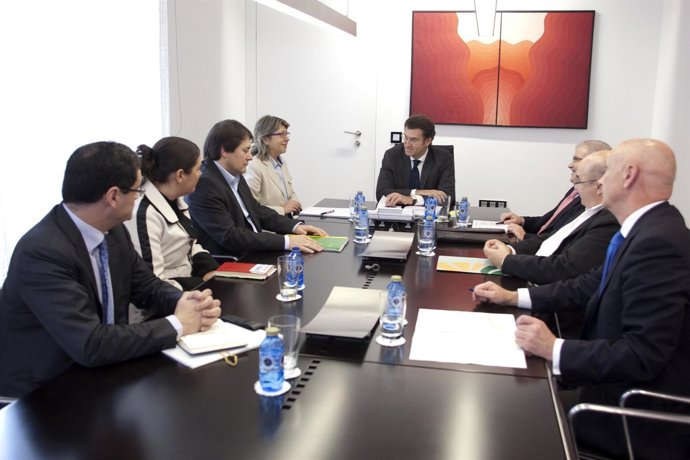 SAN CAETANO13,00 h.-     O presidente da Xunta, Alberto Núñez Feijóo, acompañado