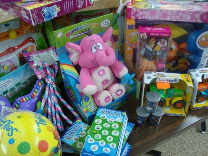 'La Noche Más Mágica', De Aragón Radio, Recoge Hasta Ahora Más De 2.000 Regalos