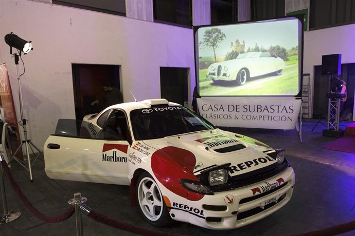 Muestra de uno de los vehículos subastados en el XXIX Auto Retro