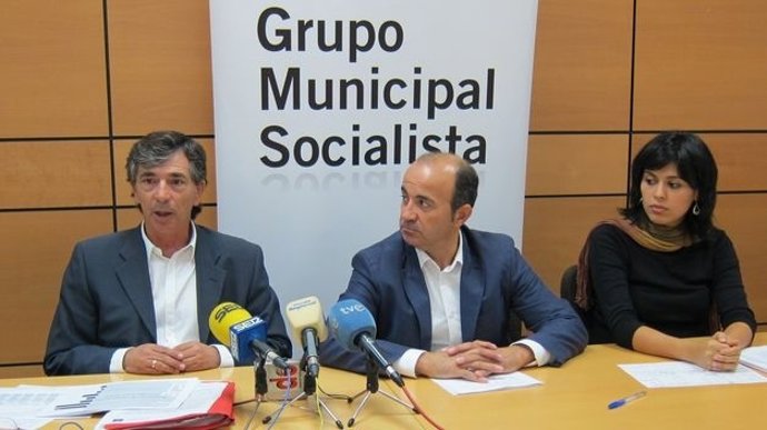 Imagen de miembros del Grupo Municipal Socialista