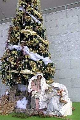 El belén y árbol de Navidad del Palau de la Música