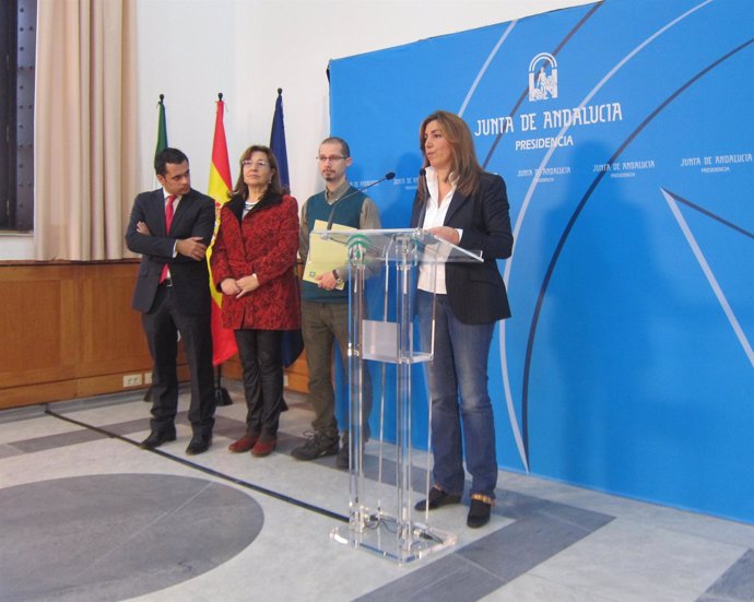 Susana Díaz presenta el Informe Social de la Juventud en Andalucía