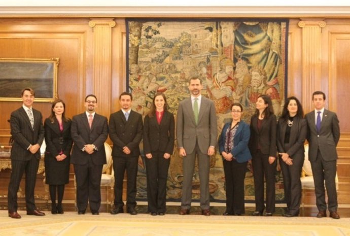 El Príncipe, con jóvenes promesas hispanas de EEUU