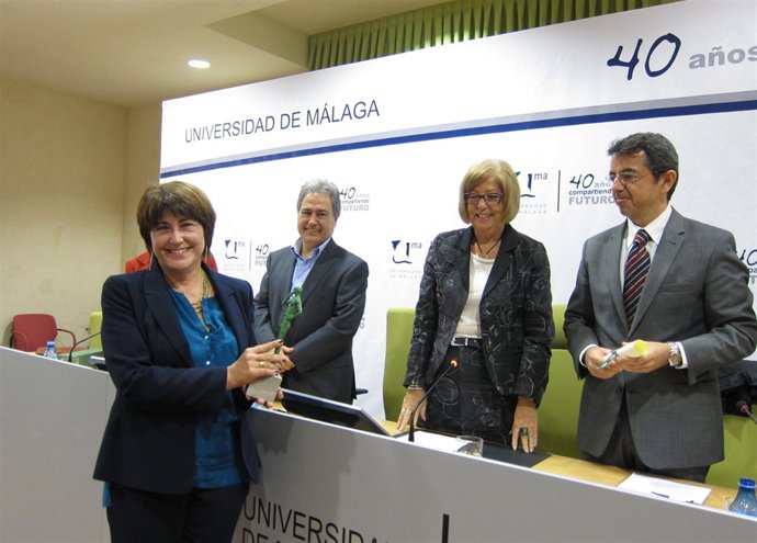 Entrega del premio de RTVA en la UMA  