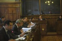 Foro critica el "fracaso" de la economía subvencionada y el PP ve "más de lo mismo" en las cuentas