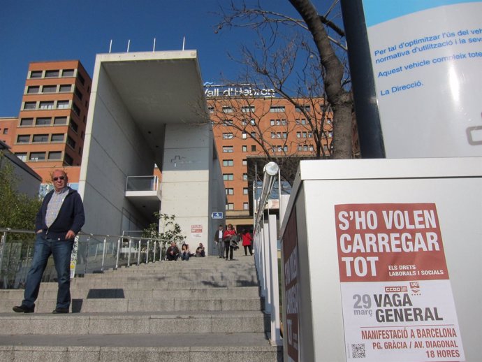 Acceso Al Hospital Vall D'hebron El 29M, Día De La Huelga General