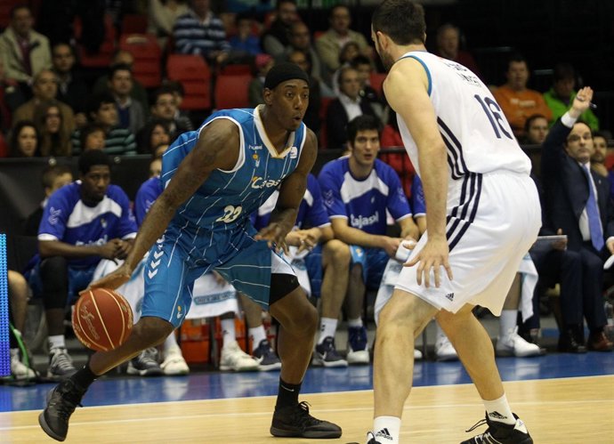 Robert Dozier  Cajasol - Real Madrid 