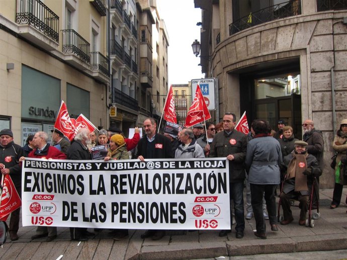 Jubilados y pensionistas riojanos se manifiestan