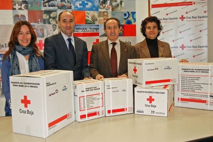 Jesús Juanes y Antonio Sánchez, en el centro