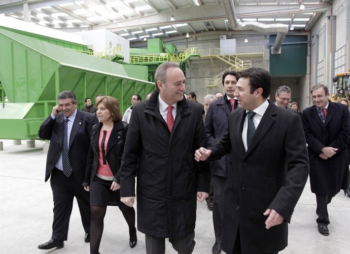 Fabra visita planta tratamiento residuos urbanos del Plan Zonal de Lliria