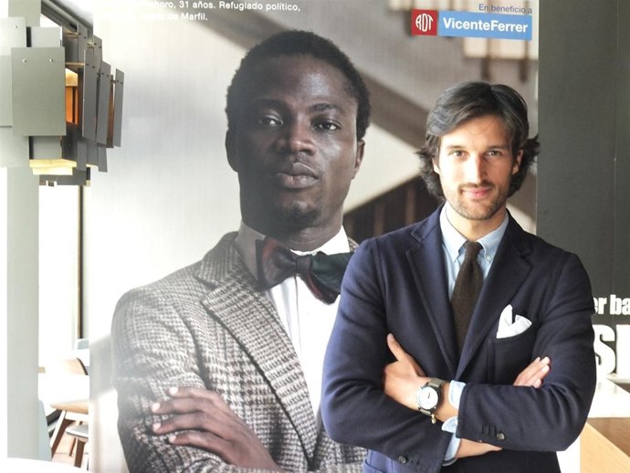  2012  ALBERTO G. PURAS / CIENXCIEN ALL RIGHTS RESERVED To Contact: Info@Alberto