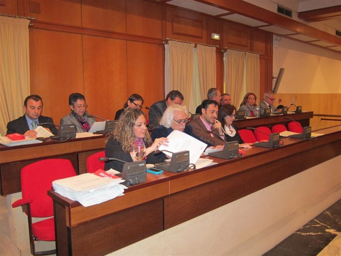 Concejales de la oposición, con los de UCOR delante